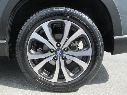 Used 2023 Subaru Forester Limited AWD/4WD image 8
