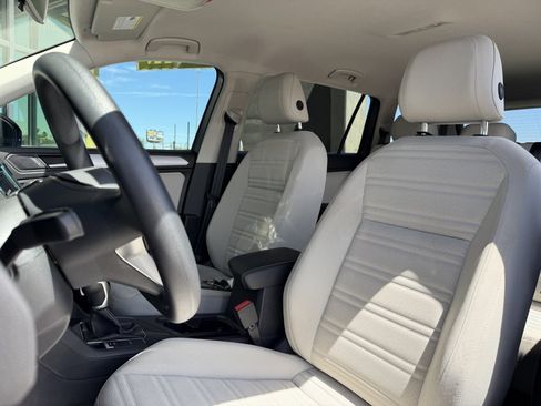 Used 2022 Volkswagen Tiguan S FWD image 31