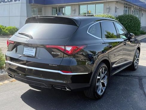 Certified 2023 Acura MDX SH-AWD w/ Technology Package image 3