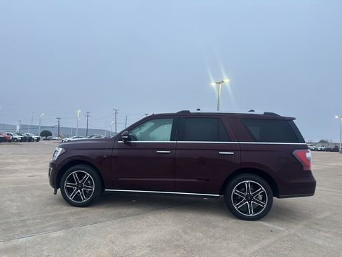 Used 2021 Ford Expedition Limited image 14