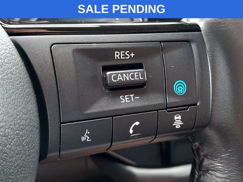 Used 2023 Nissan Pathfinder SL AWD/4WD image 24