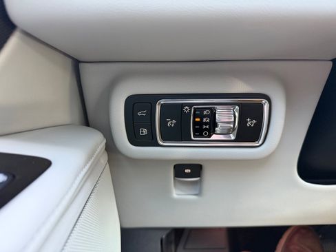 New 2026 Lincoln Nautilus Premier w/ Equipment Group 102A image 31