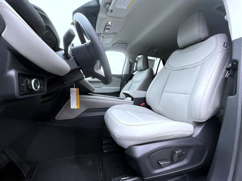 New 2026 Ford Explorer Active AWD/4WD image 10