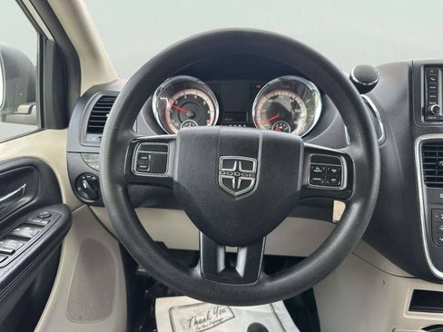 Used 2017 Dodge Grand Caravan SE w/ Power Window Group FWD image 20