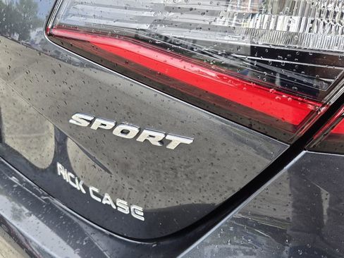 Certified 2025 Honda Civic Sport image 15