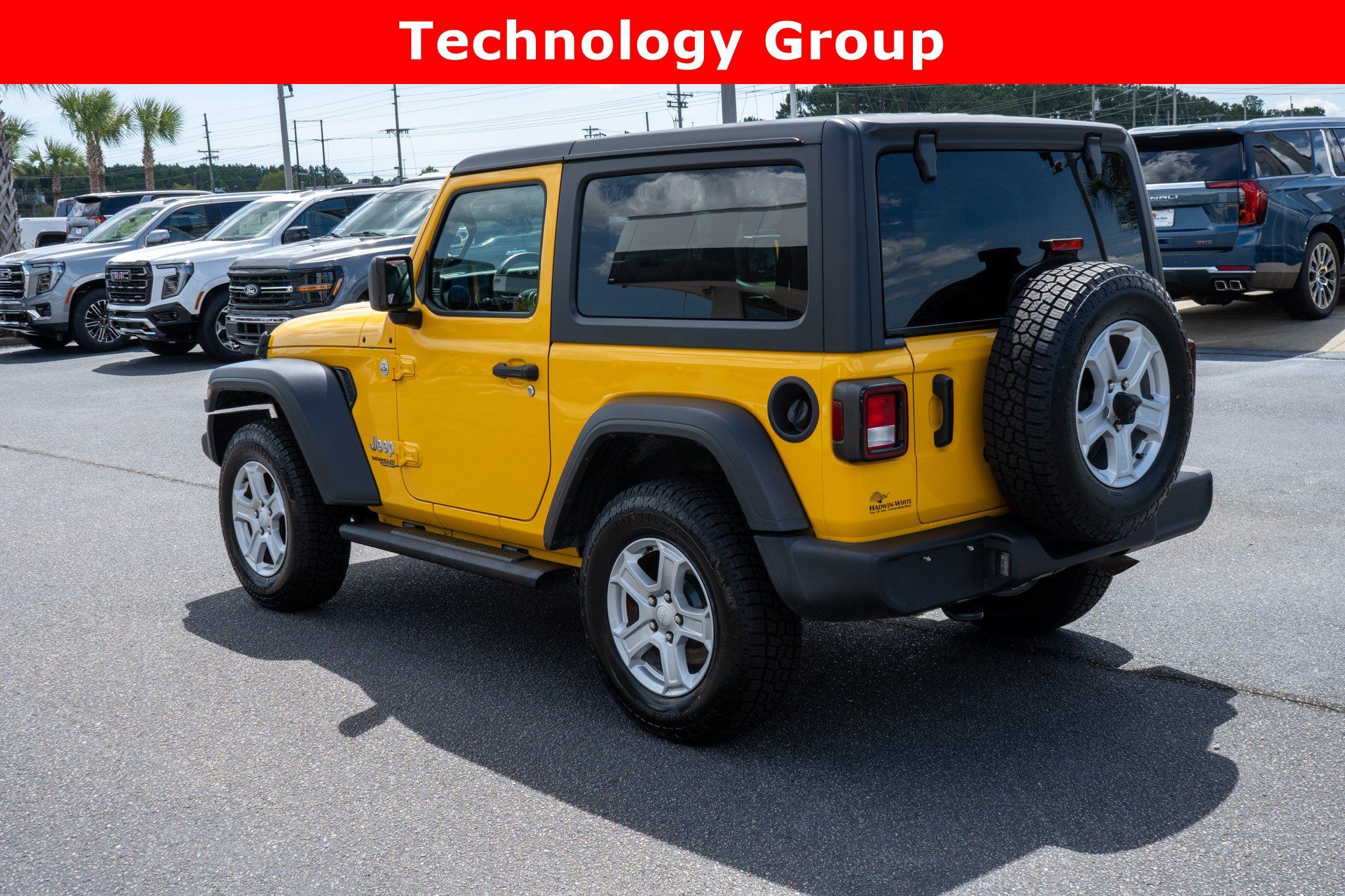 Used 2021 Jeep Wrangler Sport AWD/4WD image 5