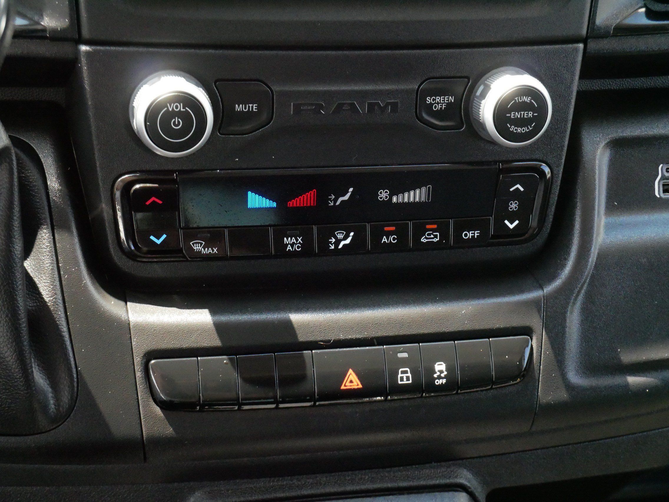 Used 2023 RAM ProMaster 2500 FWD image 23