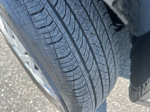 Used 2022 Toyota Corolla Cross L image 27