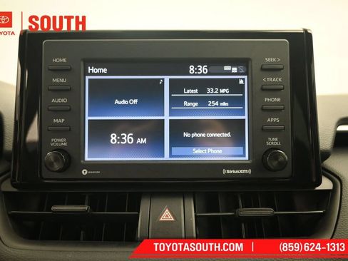 Used 2021 Toyota RAV4 XLE AWD/4WD image 33