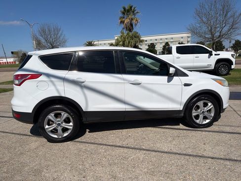 Used 2016 Ford Escape SE image 5