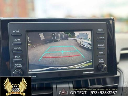 Used 2020 Toyota RAV4 LE w/ Carpet Mat Package AWD/4WD image 25
