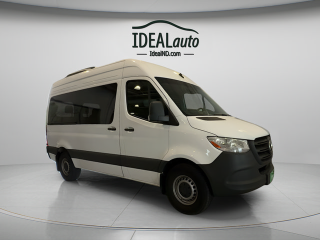 Used 2024 Mercedes-Benz Sprinter 2500 image 2