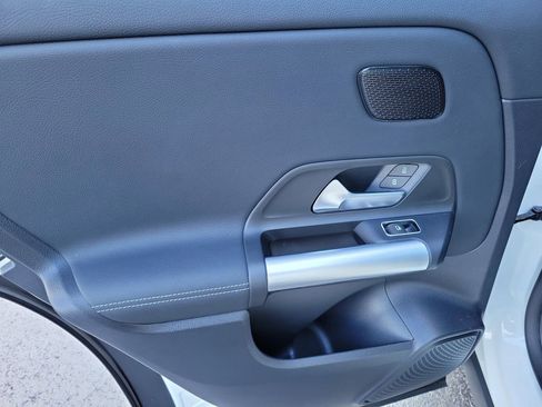 Certified 2025 Mercedes-Benz GLA 250 image 11