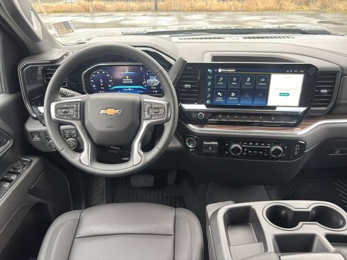 New 2026 Chevrolet Silverado 3500 LT w/ All Star Edition image 16