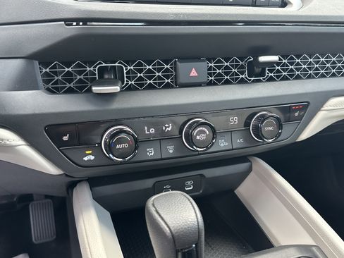 Used 2023 Honda Accord EX image 32