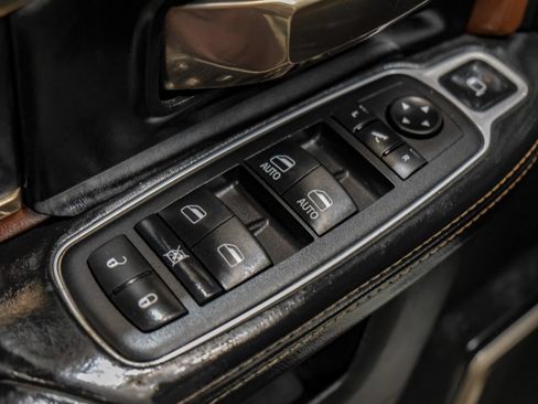 Used 2022 RAM 3500 Limited AWD/4WD image 48