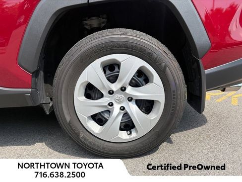 Used 2023 Toyota RAV4 LE AWD/4WD image 8