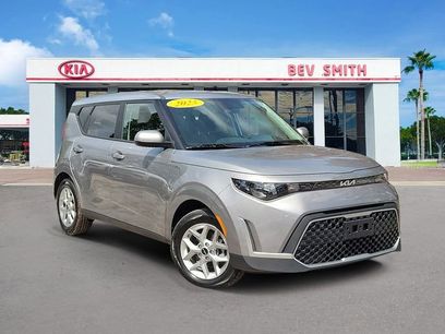 Certified 2025 Kia Soul LX