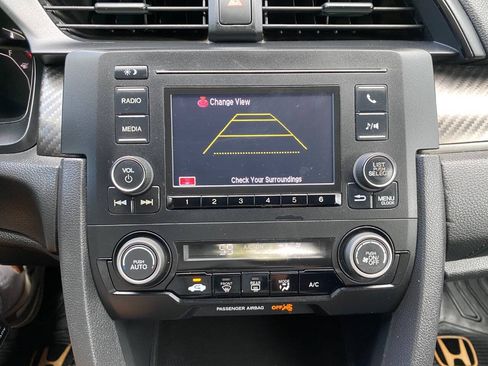 Used 2017 Honda Civic Sport image 26