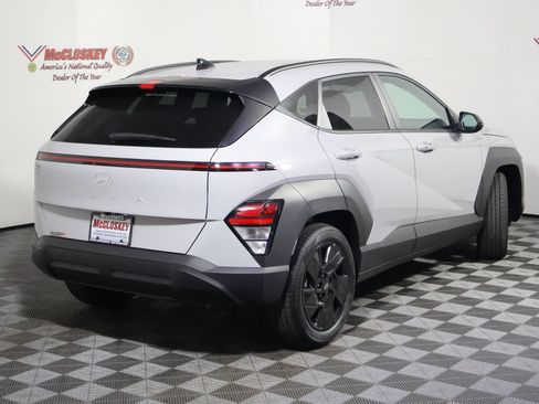 Used 2025 Hyundai Kona SEL FWD image 5
