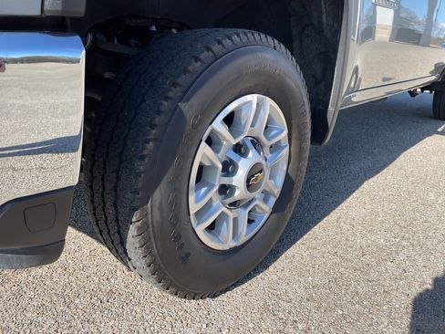 Used 2025 Chevrolet Silverado 2500 LT w/ Texas Edition image 10