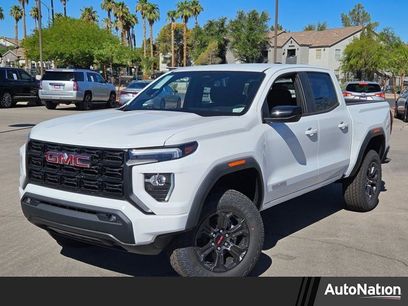 New 2025 GMC Canyon Elevation w/ Convenience Package