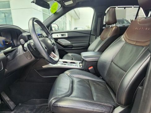 Used 2021 Ford Explorer Platinum w/ Equipment Group 601A AWD/4WD image 12
