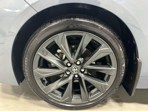 Used 2025 Toyota Corolla SE w/ SE Premium Package image 61