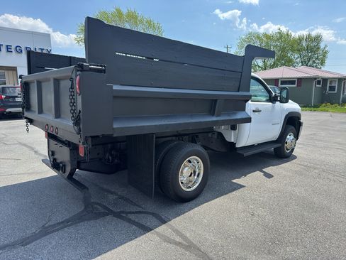 Used 2014 Chevrolet Silverado 3500 W/T w/ Snow Plow Prep Package image 8