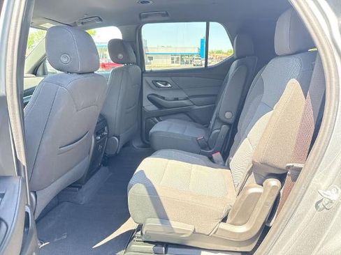 Certified 2023 Chevrolet Traverse LT FWD image 24