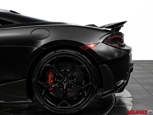 Used 2019 McLaren 600LT RWD image 23