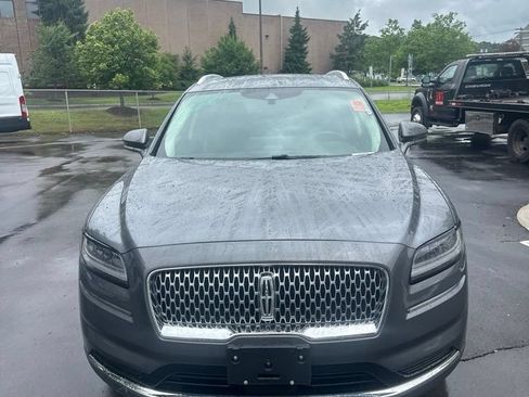 Used 2023 Lincoln Nautilus Reserve AWD/4WD image 2