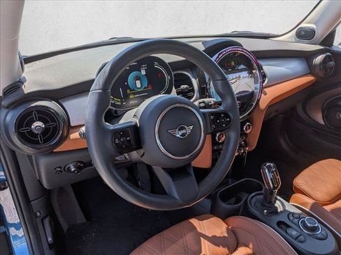 Used 2024 MINI Cooper SE w/ Signature Upholstery Package FWD image 10