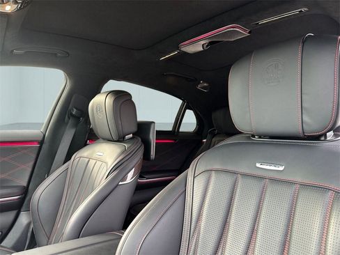 Used 2024 Mercedes-Benz S 63 AMG S image 39