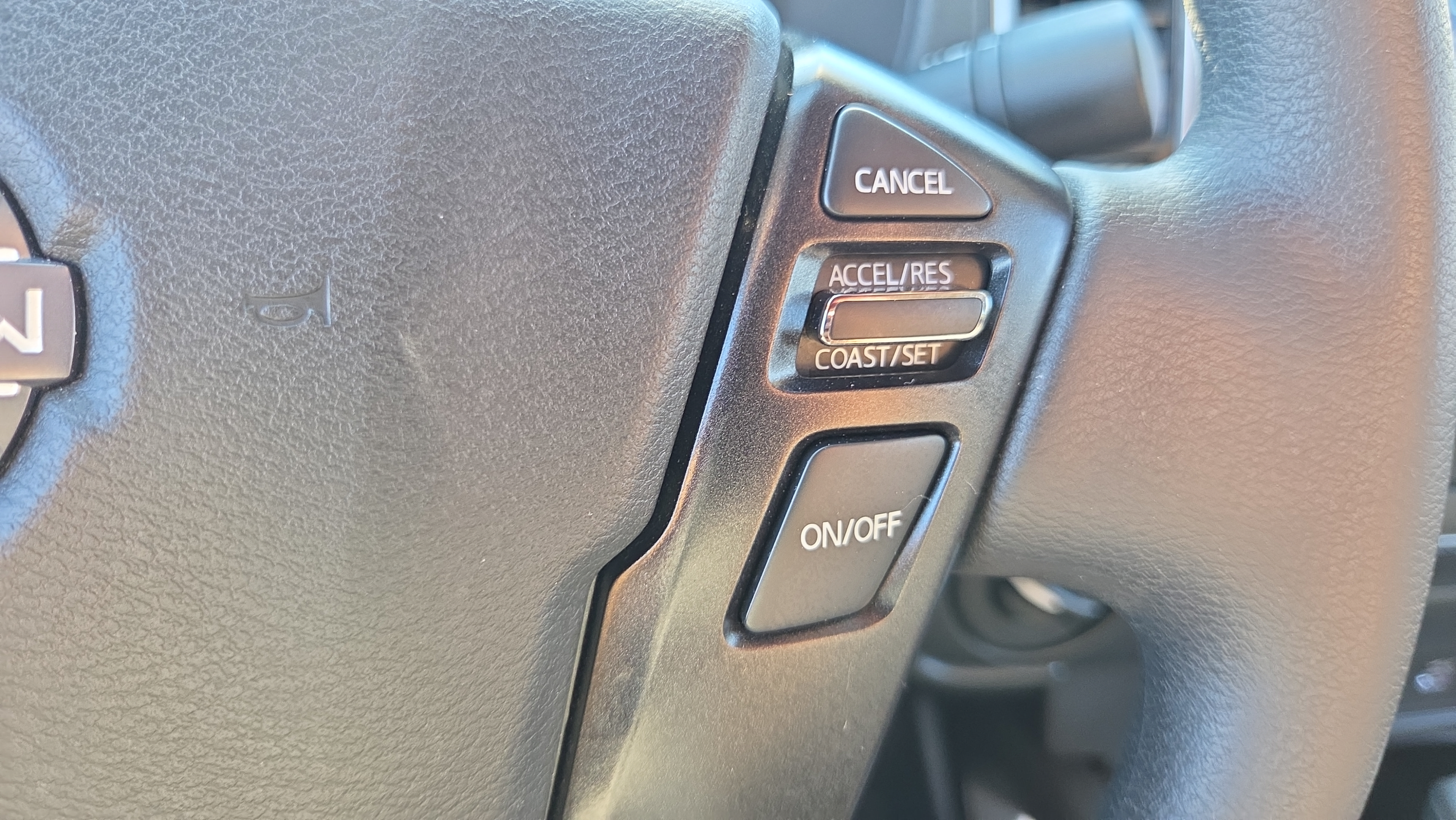 Used 2022 Nissan Frontier SV AWD/4WD image 24