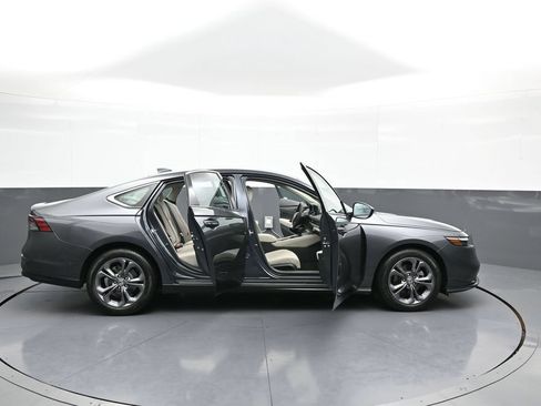 Certified 2023 Honda Accord EX image 41