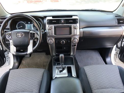 Used 2014 Toyota 4Runner SR5 RWD image 27