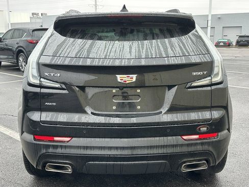 Used 2022 Cadillac XT4 Sport image 3