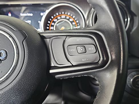 Used 2019 Jeep Wrangler Unlimited Sport AWD/4WD image 14