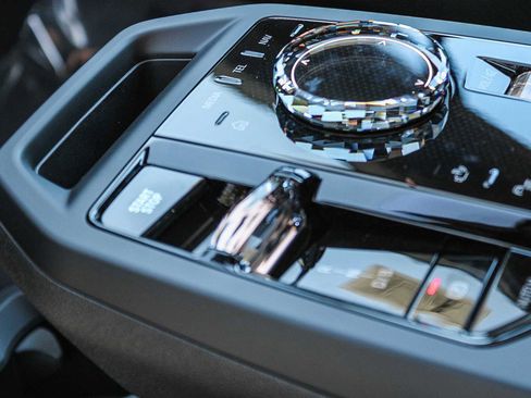 New 2026 BMW iX M70 AWD/4WD image 19