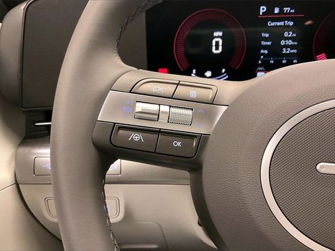 Certified 2025 Hyundai Kona SEL image 18