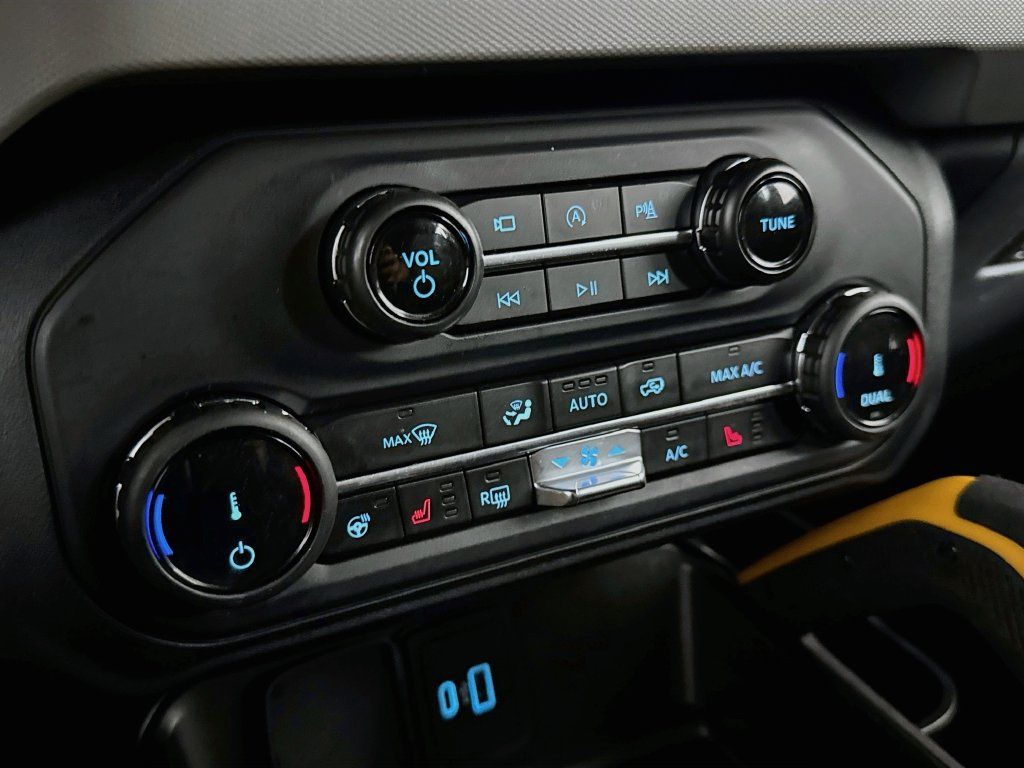 Used 2022 Ford Bronco Badlands AWD/4WD image 18