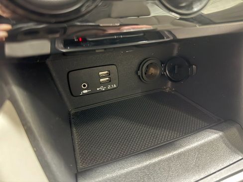 Used 2022 Subaru Forester Limited image 15