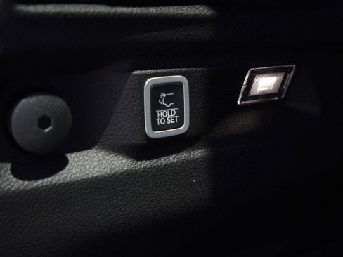 New 2026 Jeep Grand Cherokee L Limited AWD/4WD image 8