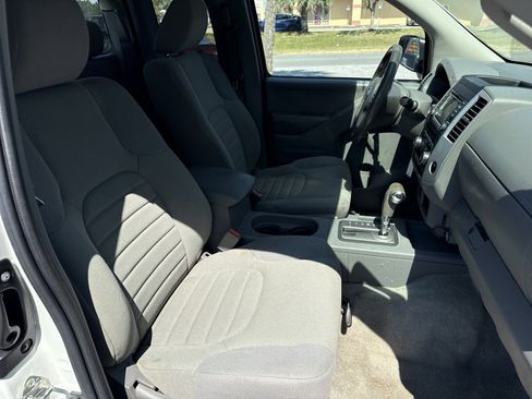 Used 2018 Nissan Frontier S image 20