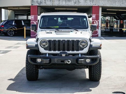 Used 2024 Jeep Wrangler Unlimited Rubicon 4xe AWD/4WD image 6