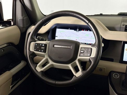 Used 2024 Land Rover Defender 110 S image 20