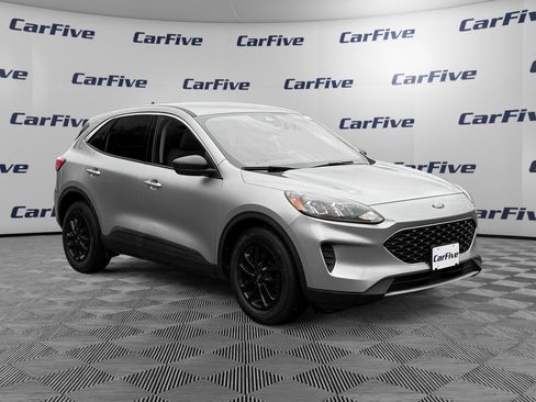 Used 2022 Ford Escape SE FWD image 8