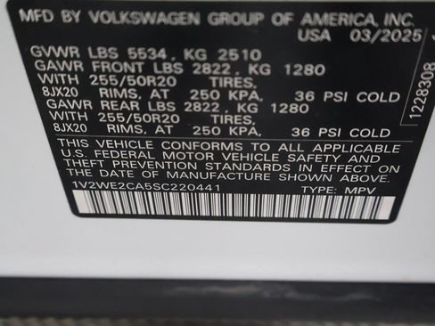 Used 2025 Volkswagen Atlas Cross Sport SE FWD image 44
