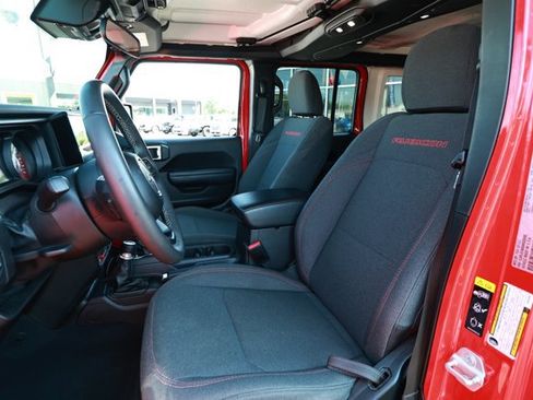 Used 2025 Jeep Wrangler Unlimited Rubicon AWD/4WD image 22